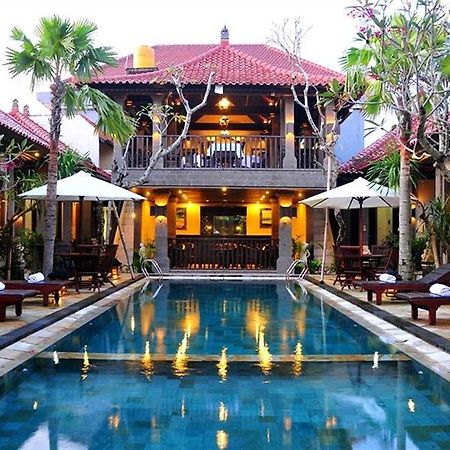 Zen Rooms Denpasar Mertasari Exterior foto